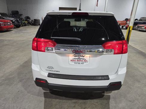 Used 2011 GMC Terrain SLE image 9