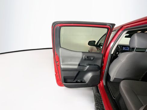 Used 2022 Toyota Tacoma SR w/ SR Convenience Package RWD image 24
