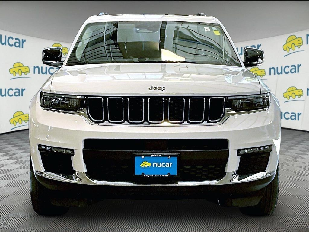 Used 2023 Jeep Grand Cherokee L Limited AWD/4WD image 2