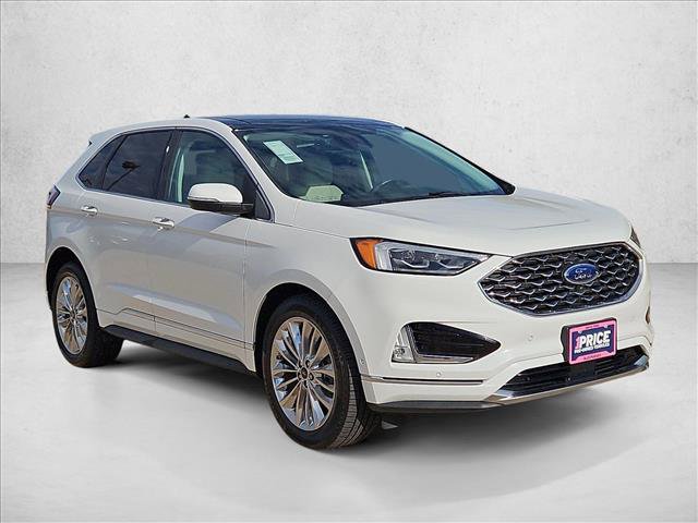 Used 2022 Ford Edge Titanium w/ Equipment Group 301A AWD/4WD image 3