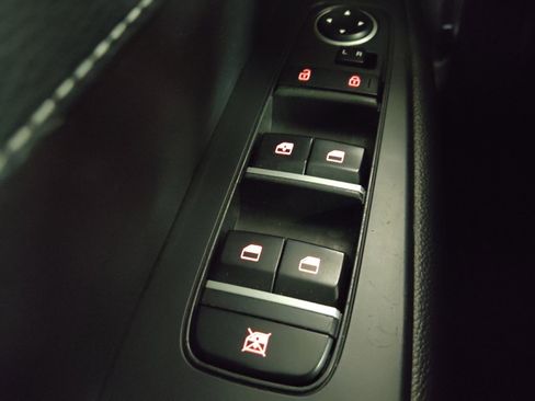 Used 2019 Kia Forte S image 27