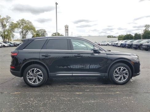 Used 2023 Lincoln Corsair AWD w/ Equipment Group 101A image 8