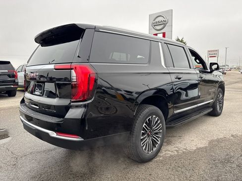 New 2026 GMC Yukon XL Elevation w/ Elevation Premium Package image 6