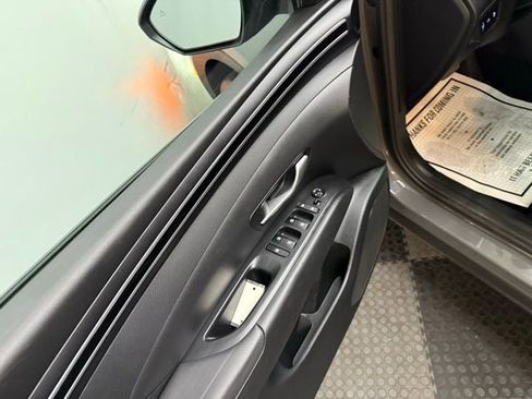 Certified 2022 Hyundai Santa Cruz SEL Premium image 23