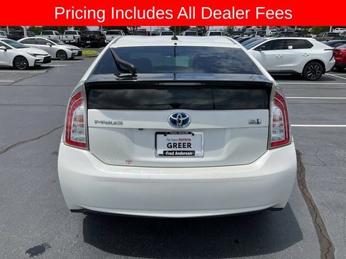 Used 2015 Toyota Prius Four FWD image 16
