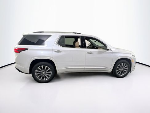 Used 2023 Chevrolet Traverse Premier w/ LPO, Floor Liner Package AWD/4WD image 4