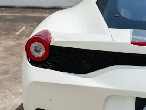 Used 2015 Ferrari 458 Speciale Coupe RWD image 52