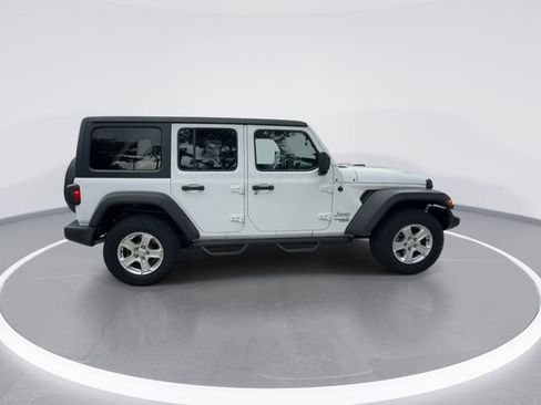Used 2018 Jeep Wrangler Unlimited Sport S AWD/4WD image 9