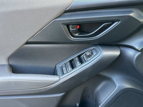 Used 2024 Subaru Crosstrek 2.0i Premium image 12