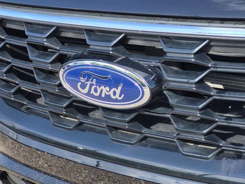 Used 2023 Ford Escape ST-Line w/ Tech Pack #1 AWD/4WD image 12