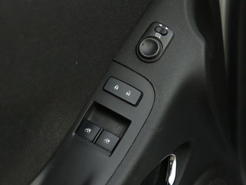 Used 2014 Chevrolet Camaro LT image 21