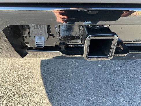 Used 2018 Chevrolet Tahoe LT image 21