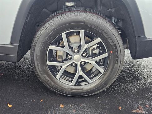 New 2025 Jeep Grand Cherokee L Limited w/ Trailer Tow Package image 42