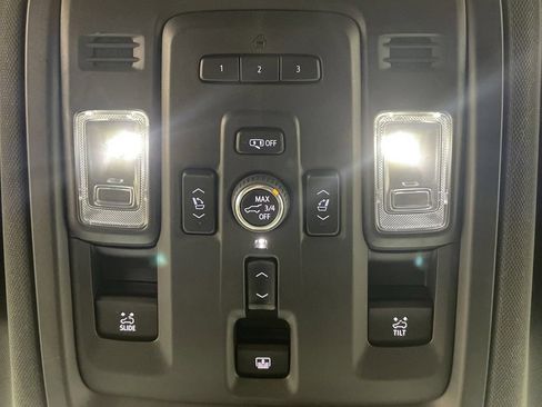 Used 2023 Chevrolet Tahoe High Country AWD/4WD image 16