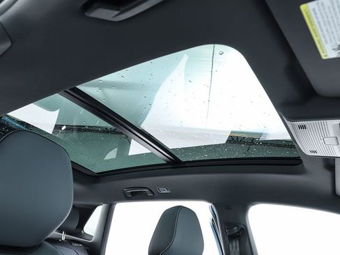 New 2026 Volkswagen Tiguan SE R-Line image 37