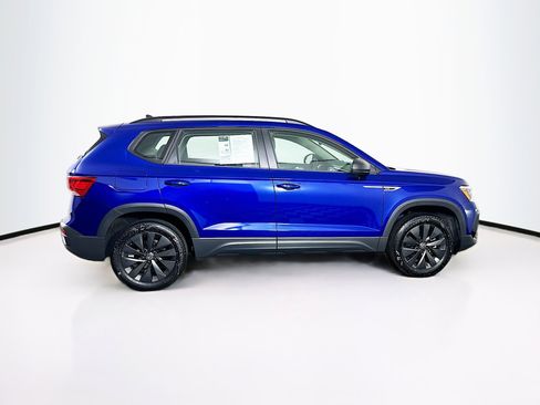 Used 2024 Volkswagen Taos S image 10