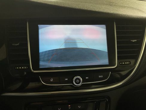 Used 2019 Buick Encore Preferred FWD image 3