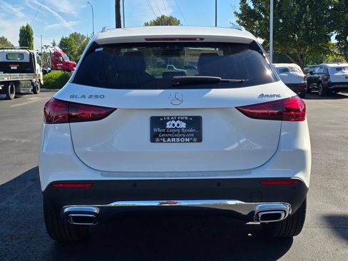 New 2026 Mercedes-Benz GLA 250 4MATIC image 5