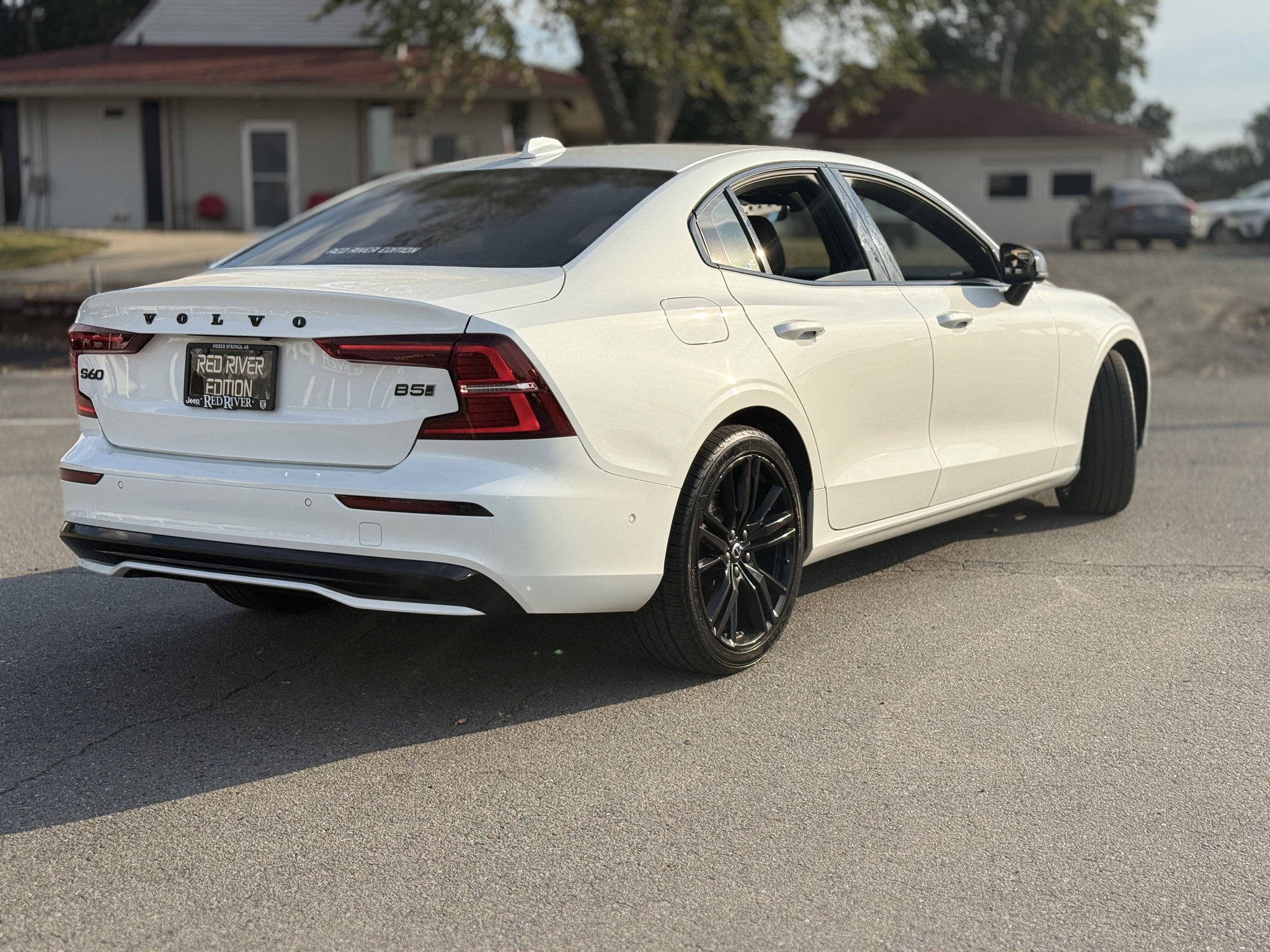 Used 2024 Volvo S60 B5 Plus w/ Climate Package AWD/4WD image 9