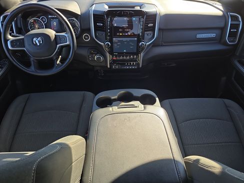 Used 2024 RAM 2500 Big Horn w/ Sport Appearance Package image 9