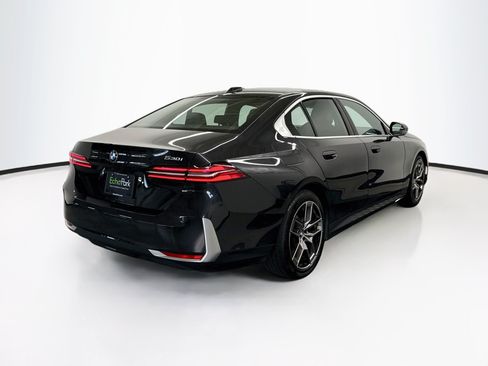Used 2026 BMW 530i RWD image 9