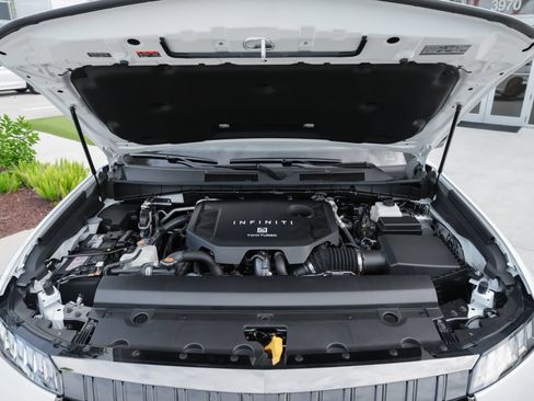 Certified 2026 INFINITI QX80 4WD w/ Sport Exterior Package image 43