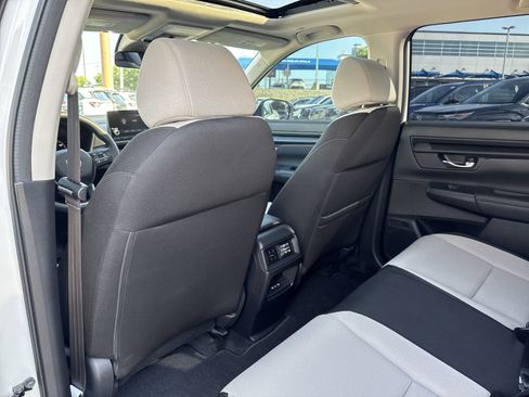 Used 2025 Honda CR-V EX image 25