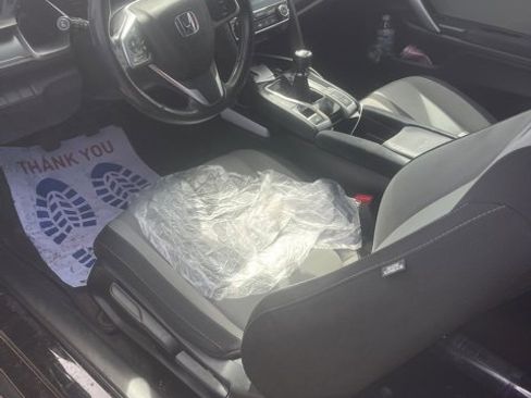 Used 2018 Honda Civic EX-T image 2