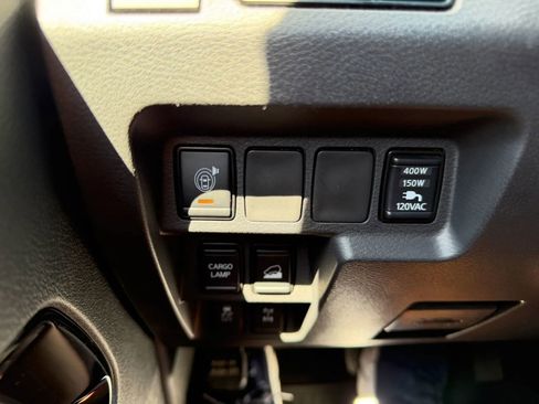 Used 2022 Nissan Frontier PRO-4X w/ Pro-4X Premium Package AWD/4WD image 20