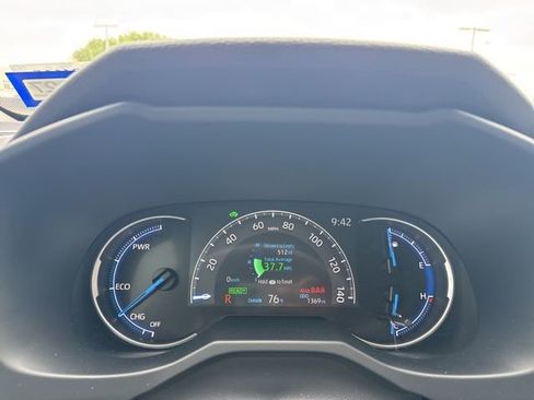 Certified 2025 Toyota RAV4 LE image 15