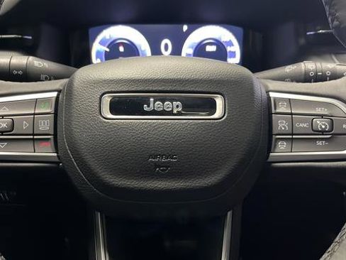 Used 2023 Jeep Compass High Altitude AWD/4WD image 16