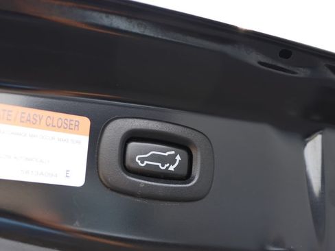 Used 2019 Mitsubishi Outlander GT AWD/4WD image 15