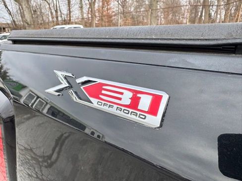 Used 2021 GMC Sierra 1500 Elevation image 10