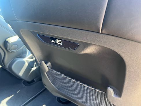 New 2027 Chrysler Pacifica Limited w/ S Appearance Package FWD image 16
