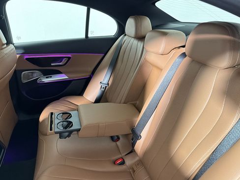 Used 2025 Mercedes-Benz E 350 Sedan image 33
