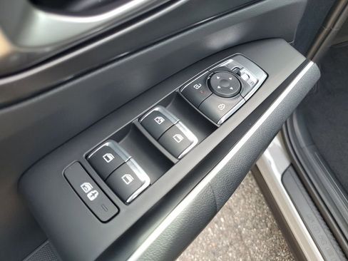 New 2026 Kia Sorento S w/ S Panoramic Sunroof Package image 21