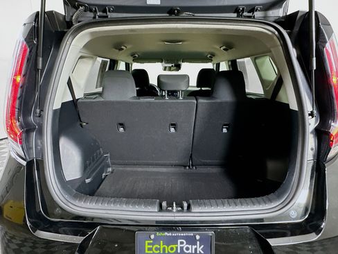 Used 2025 Kia Soul LX w/ LX Technology Package image 27