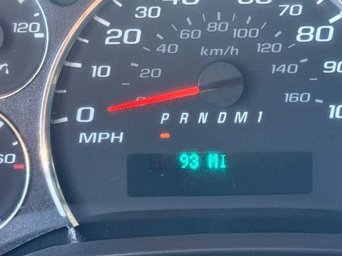 Used 2025 Chevrolet Express 2500 w/ Driver Convenience Package RWD image 35