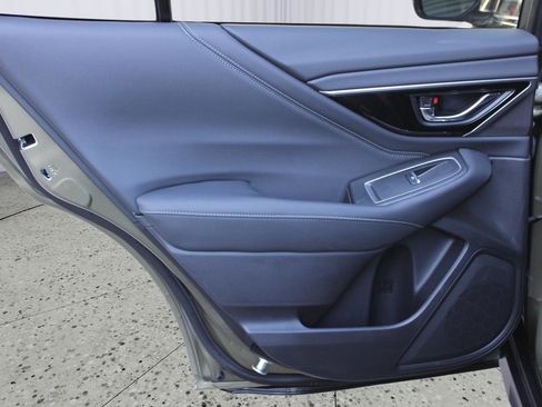 Used 2025 Subaru Outback Touring image 42