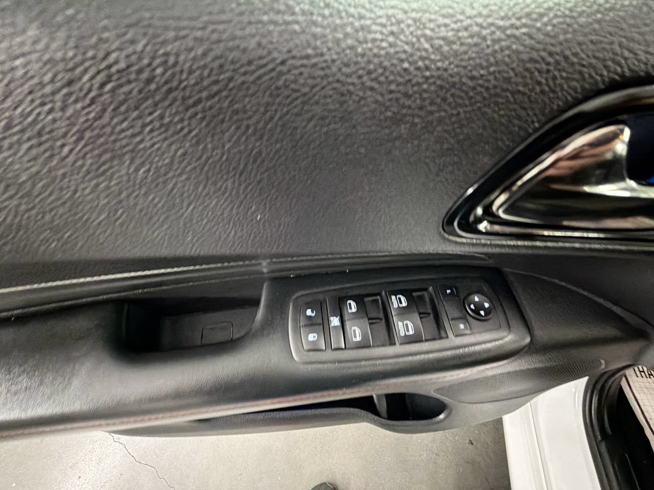 Used 2025 Dodge Durango GT AWD/4WD image 23