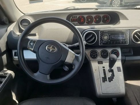 Used 2008 Scion xB FWD image 7