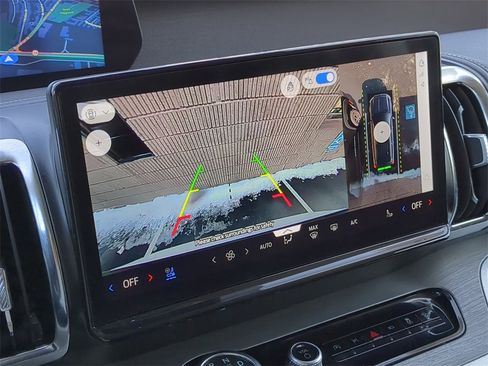 Used 2025 Ford Expedition Max Platinum image 18