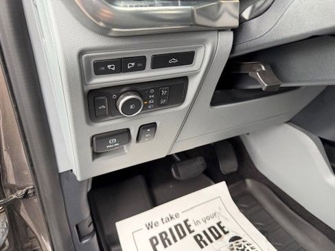 Used 2021 Ford F150 Lariat image 13