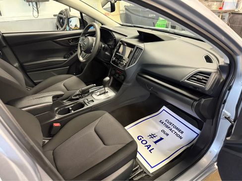 Used 2022 Subaru Impreza 2.0i Premium AWD/4WD image 29