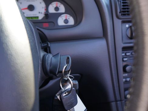 Used 2001 Ford Mustang Cobra image 26