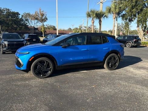 New 2026 Chevrolet Equinox EV RS image 3