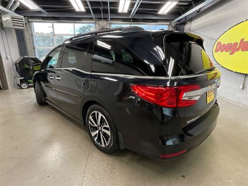 Used 2020 Honda Odyssey Elite image 3