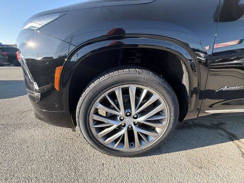 New 2026 Buick Enclave Avenir w/ Super Cruise Package FWD image 10