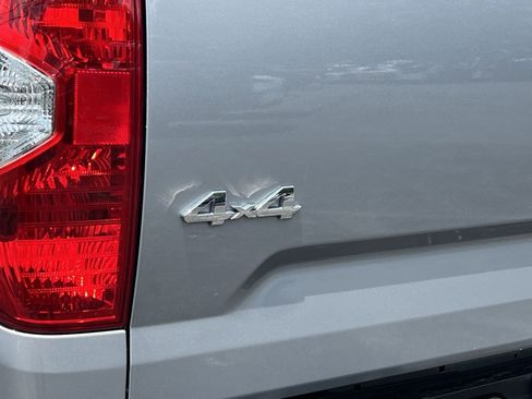 Used 2020 Toyota Tundra Platinum AWD/4WD image 30