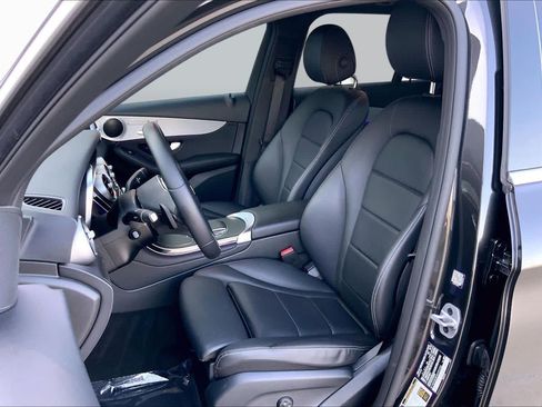 Certified 2022 Mercedes-Benz GLC 300 image 8